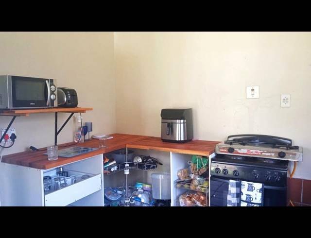 2 BEDROOM HOUSE FOR SALE IN WESTDENE